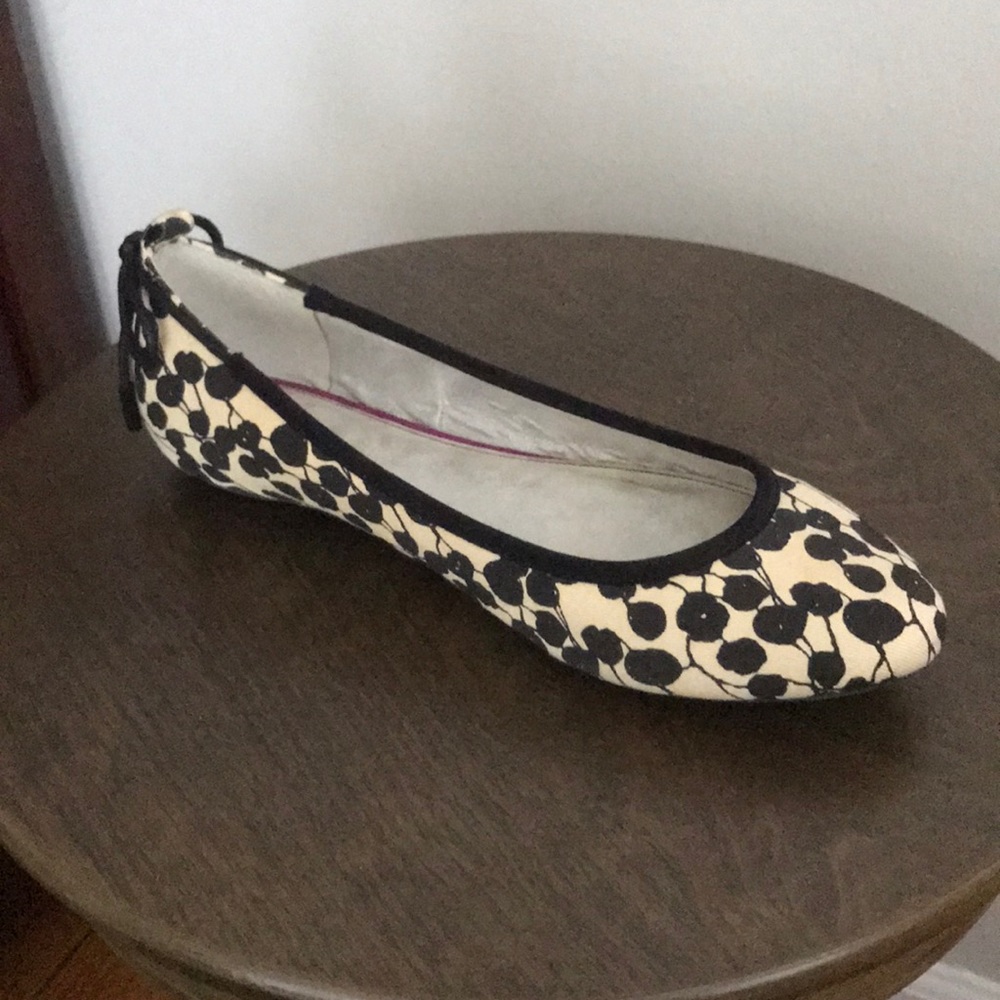 Gap B/W printed flat, Size 6